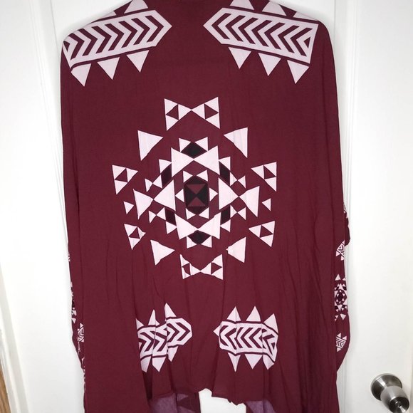 J for Justify Women's One Size Tribal Pattern Kimono Burgundy - Picture 8 of 9